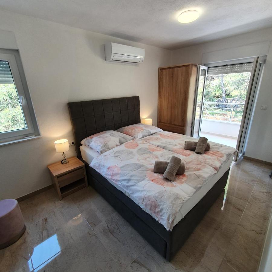 Villa Botic Trogir Bagian luar foto