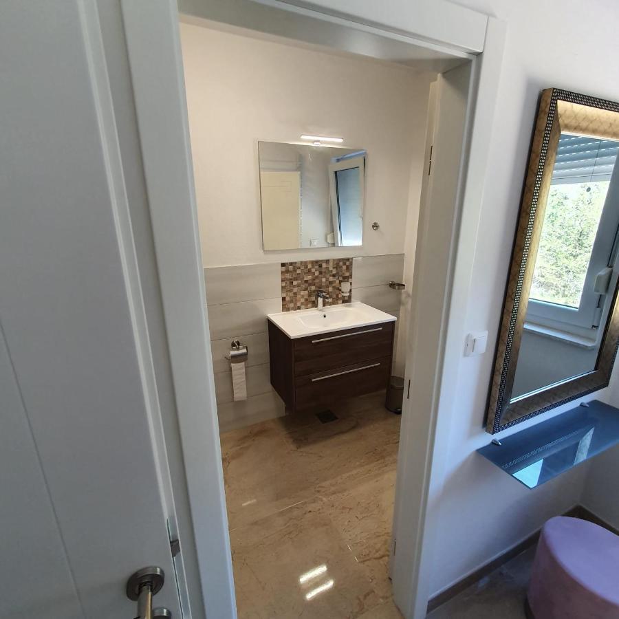 Villa Botic Trogir Bagian luar foto