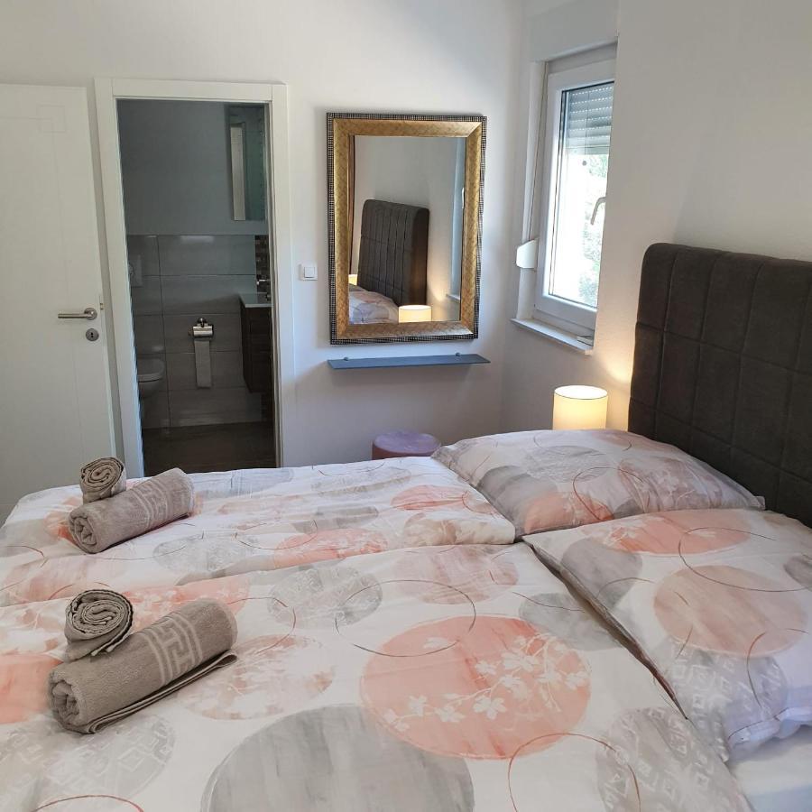 Villa Botic Trogir Bagian luar foto