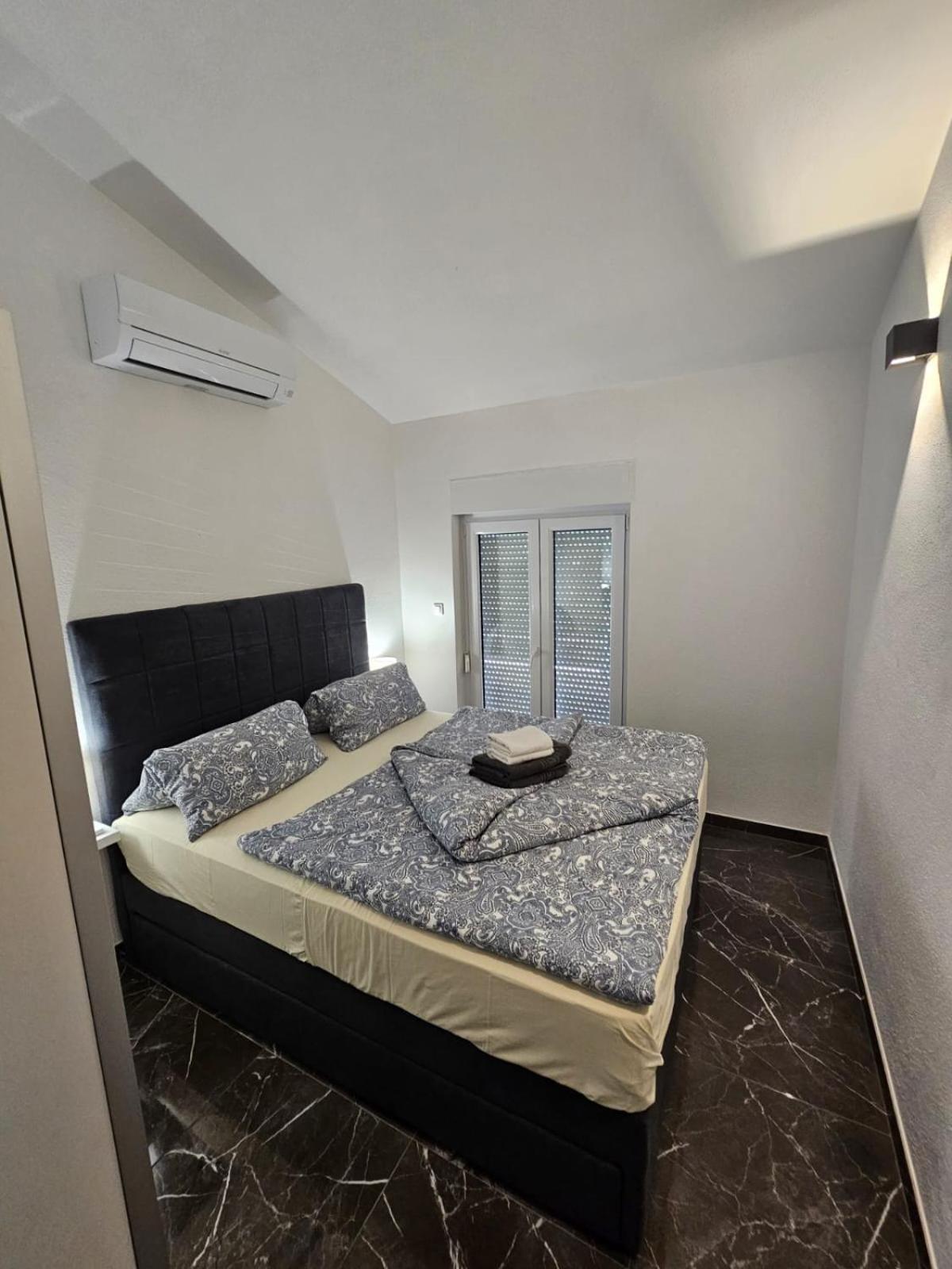 Villa Botic Trogir Bagian luar foto