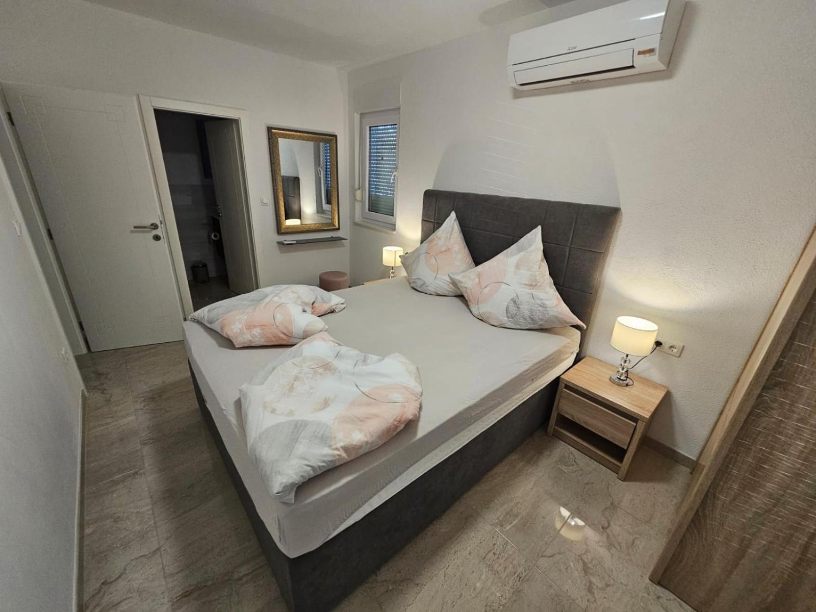 Villa Botic Trogir Bagian luar foto